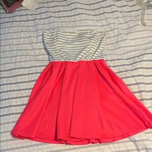 Style Rack Black and White Pleated Strapless Sundress
